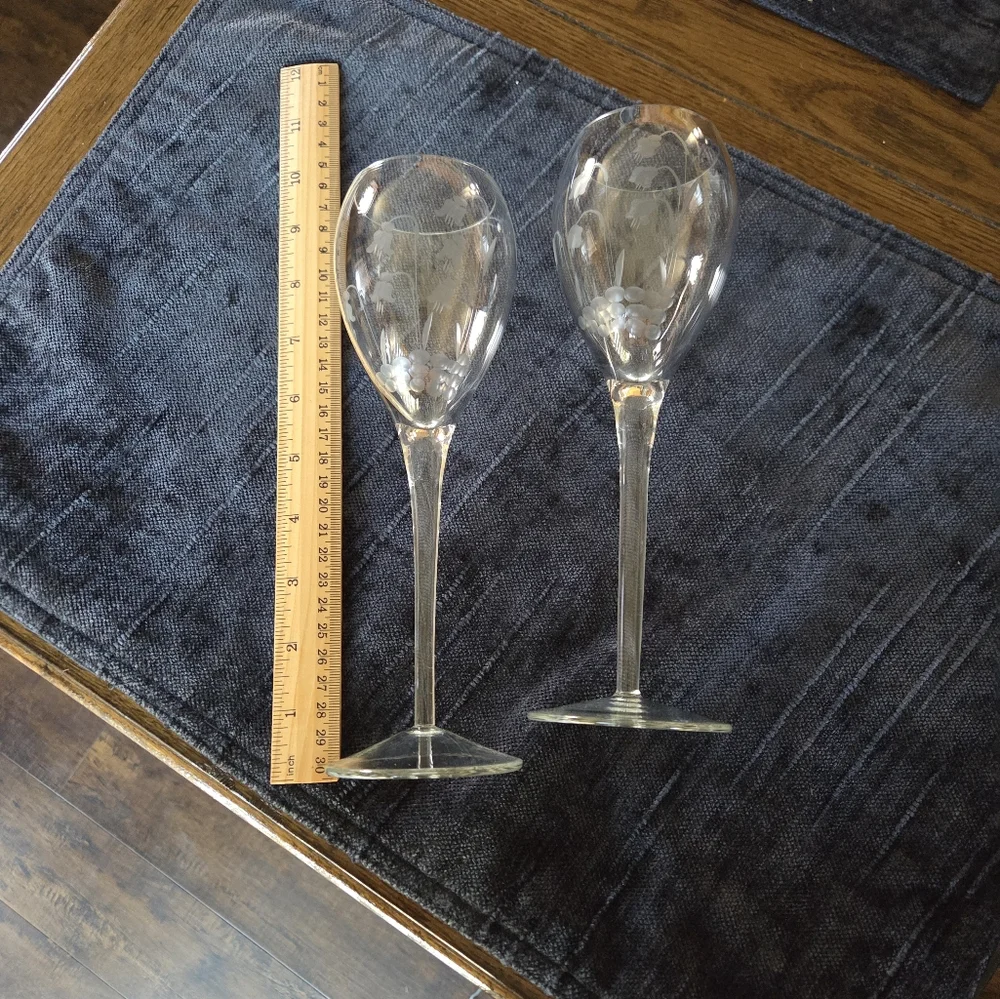 Vintage Toscany Hand Blown Etched Floral Long Stem Wine Glasses